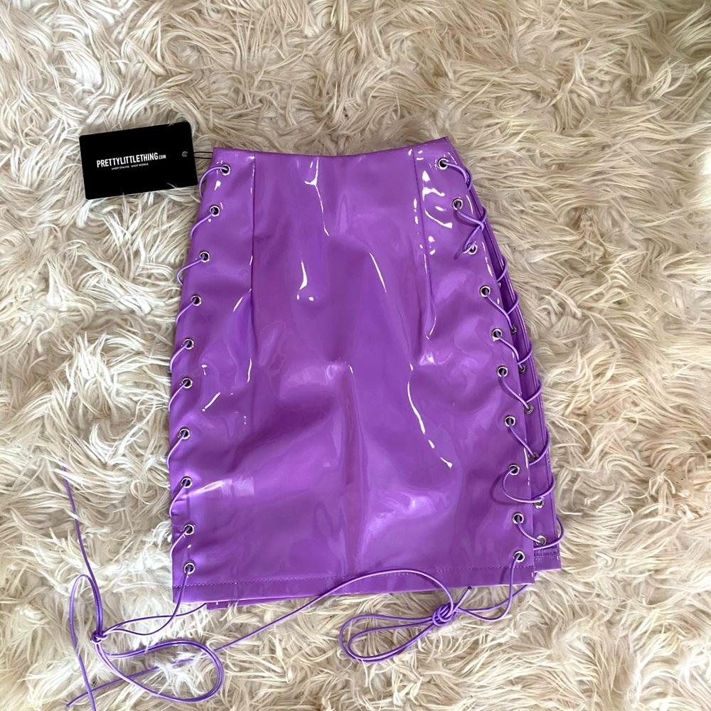 COPY - Pv leather tie side skirt